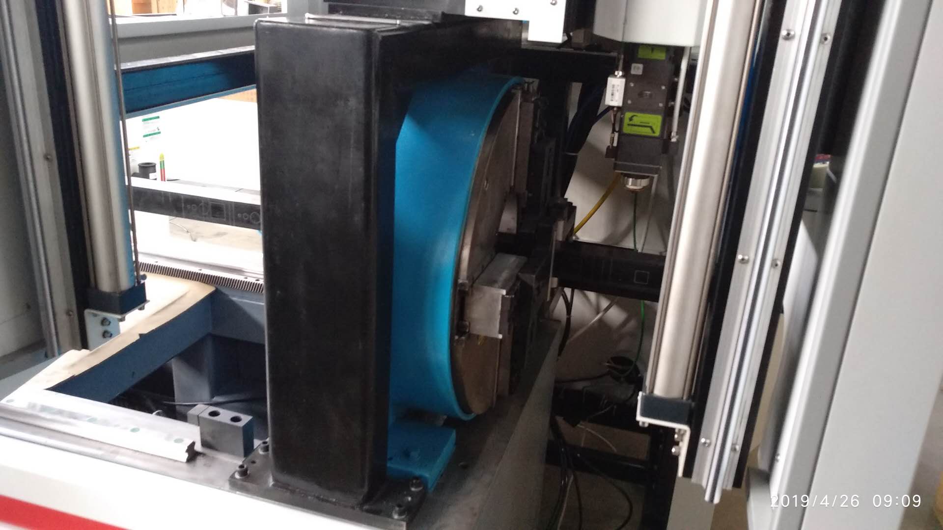 激光切管卡盤應用現場